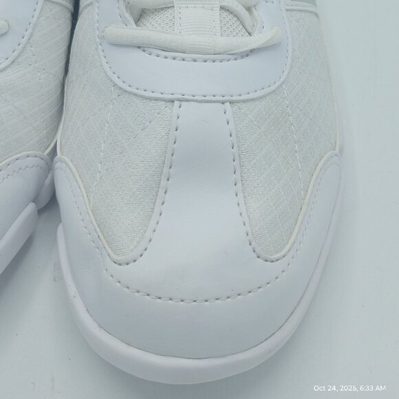 Women Girls White Grey Adidas Triple Cheer Sneakers Size 9 Model #111089250 - Picture 3 of 16